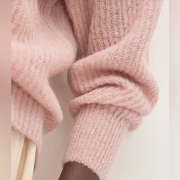 Everlane Oversized Alpaca Crewneck - Picture 4 of 13